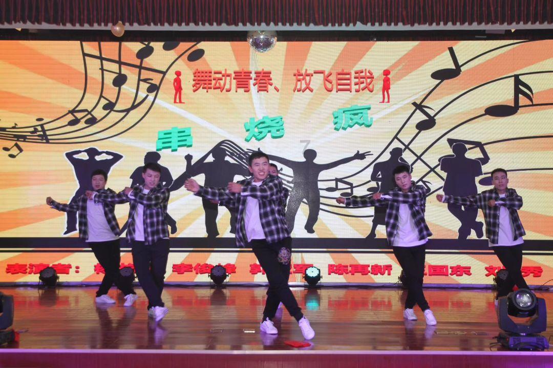 寻找游泳套件